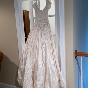 Jim Hjelm silk shantung wedding dress